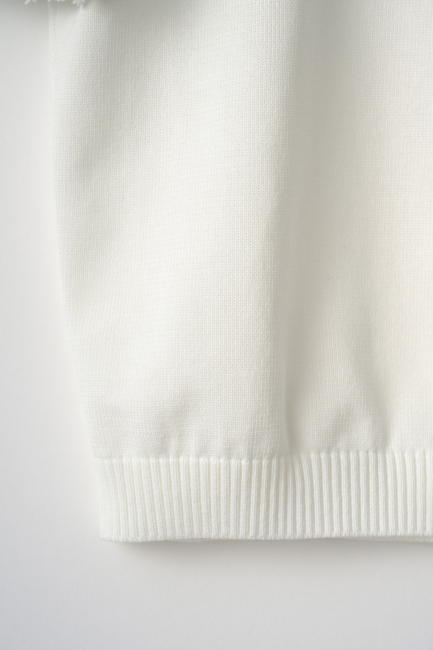 Flurries sleeve kint tops(White)