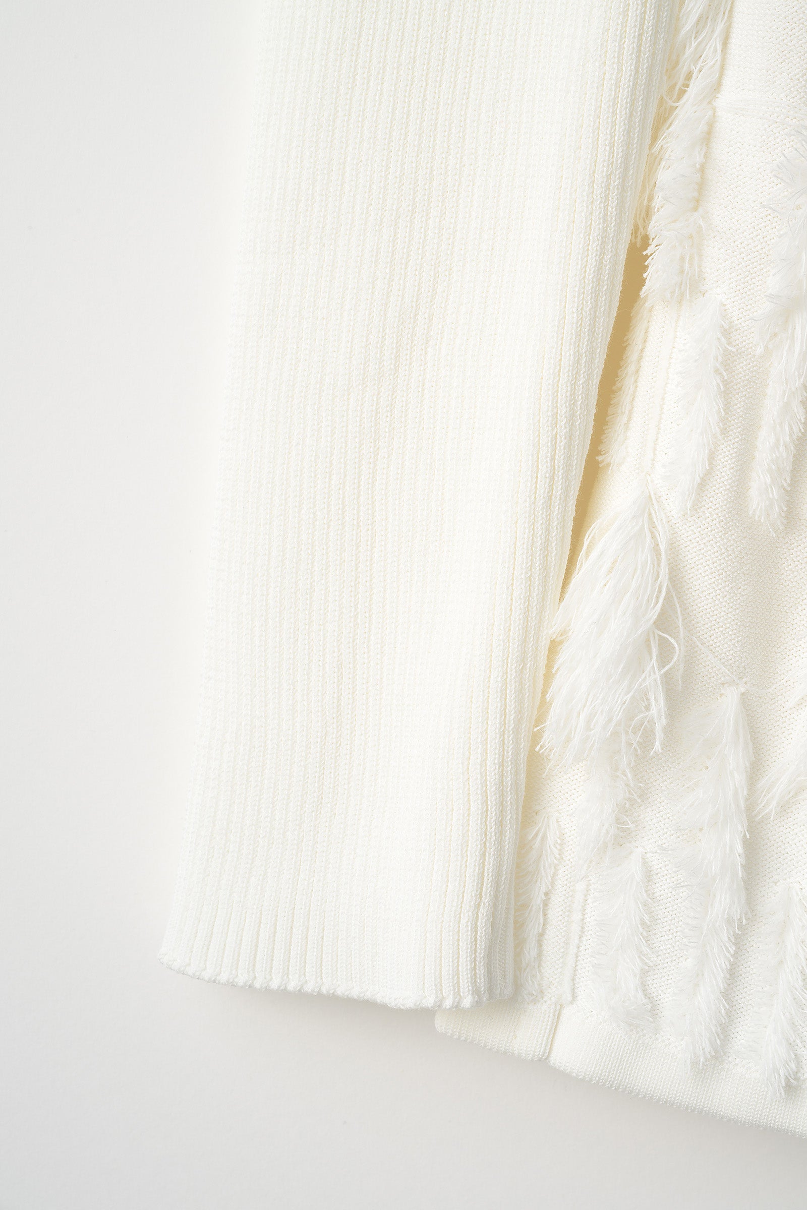 【新品未使用】airy fringe sheer tops(white) 新品】airy fringe sheer tops(white)