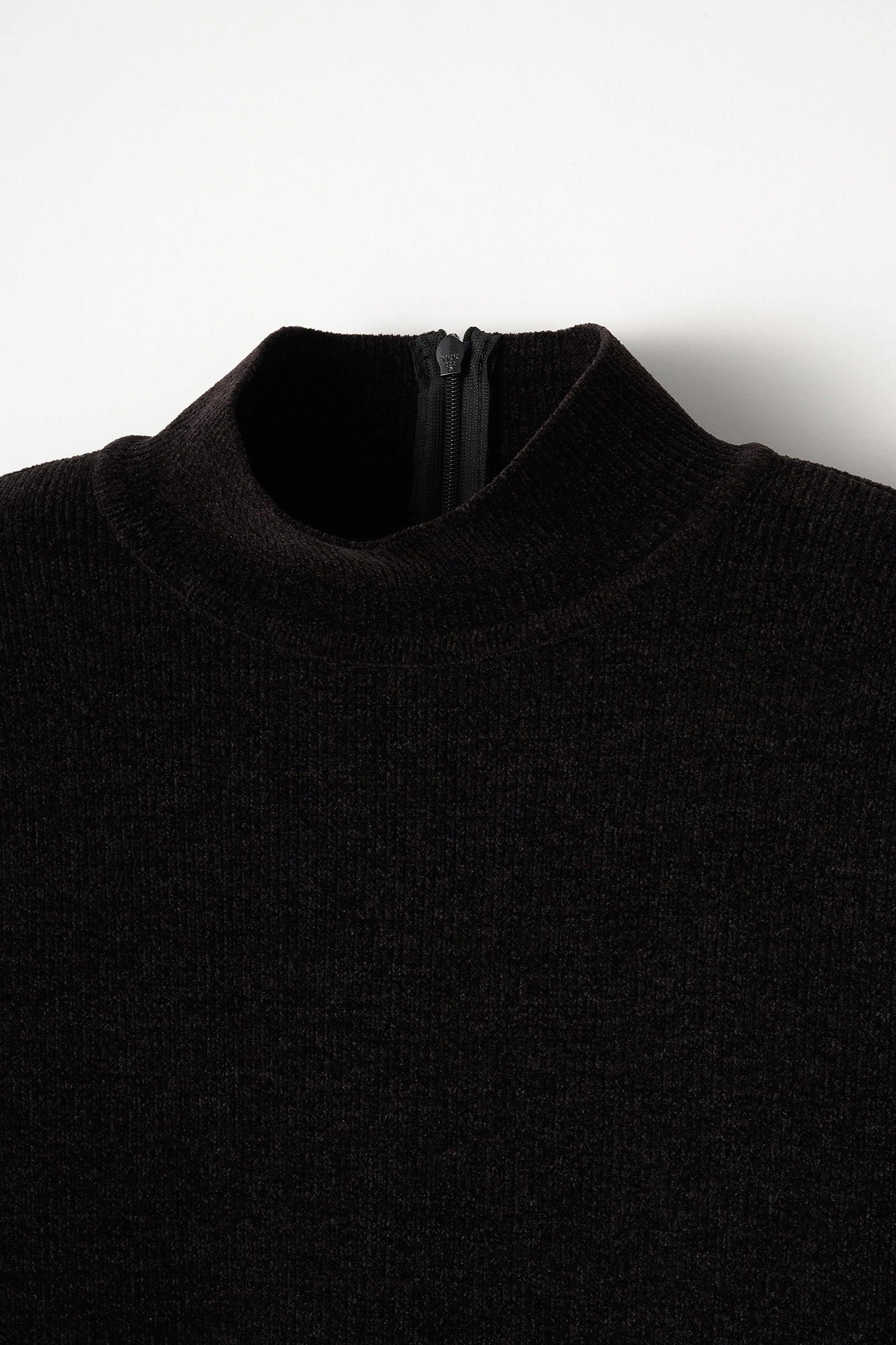 Velor touch knit dress(Black) – Audire