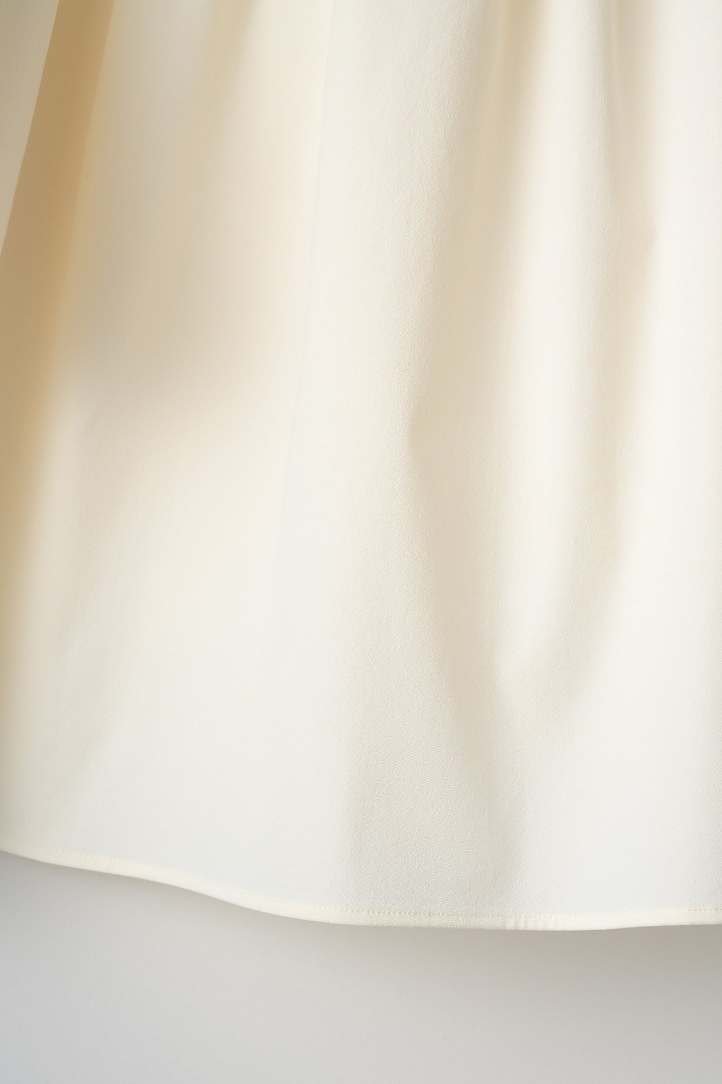 Frills over tops(Ivory)