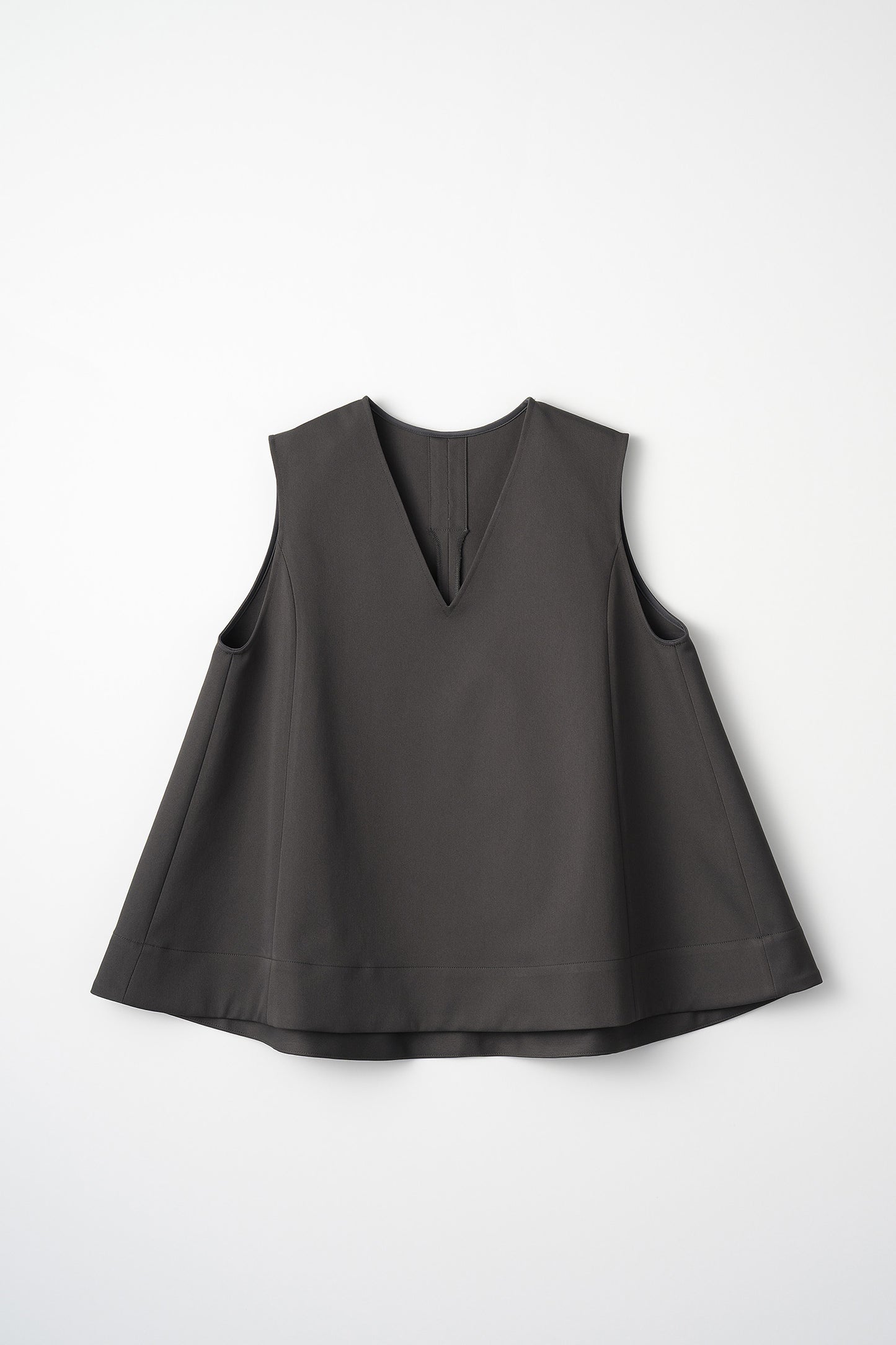 Frame layeard vest(Charcoal)