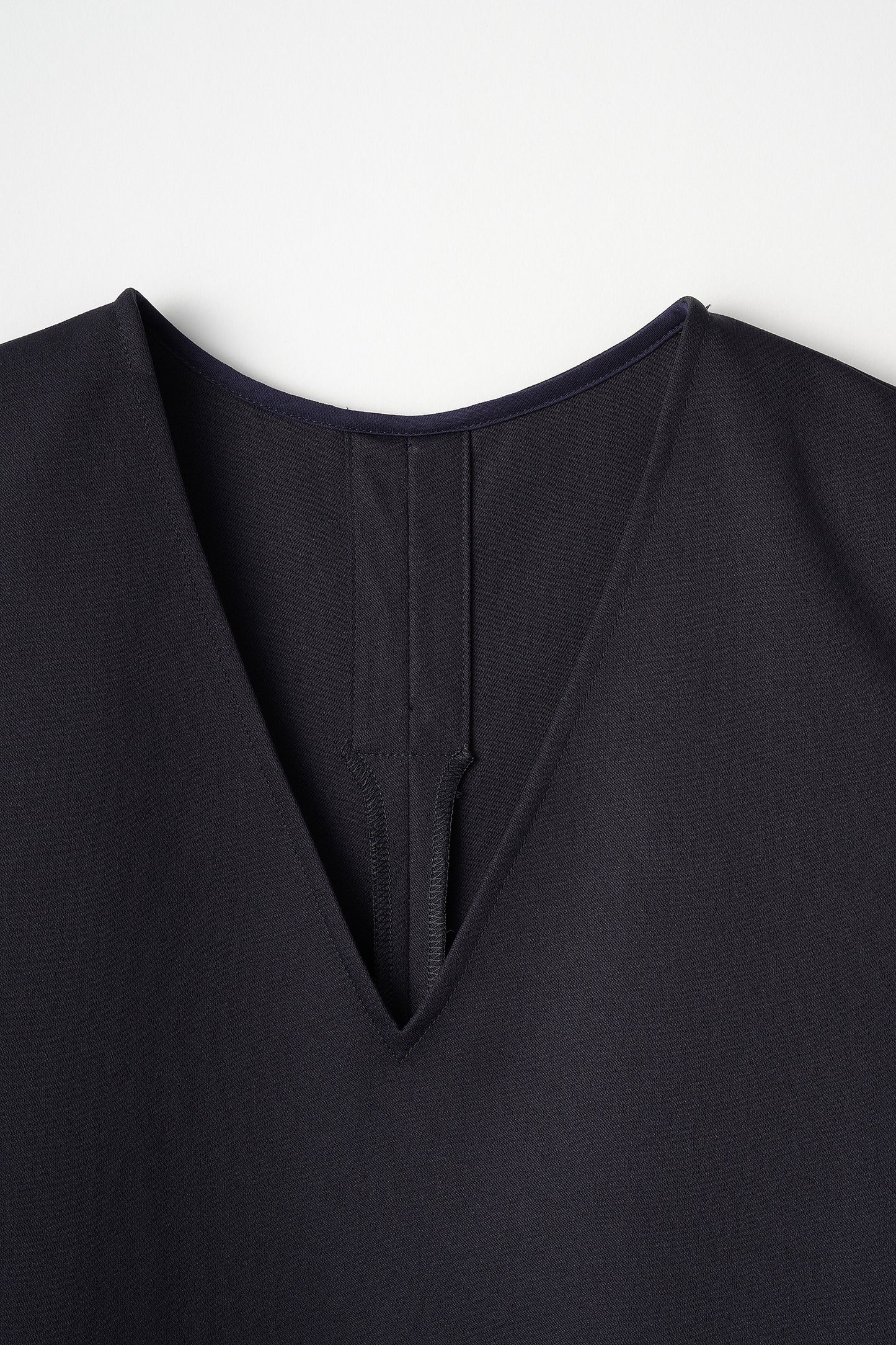 Frame layeard vest(Navy)