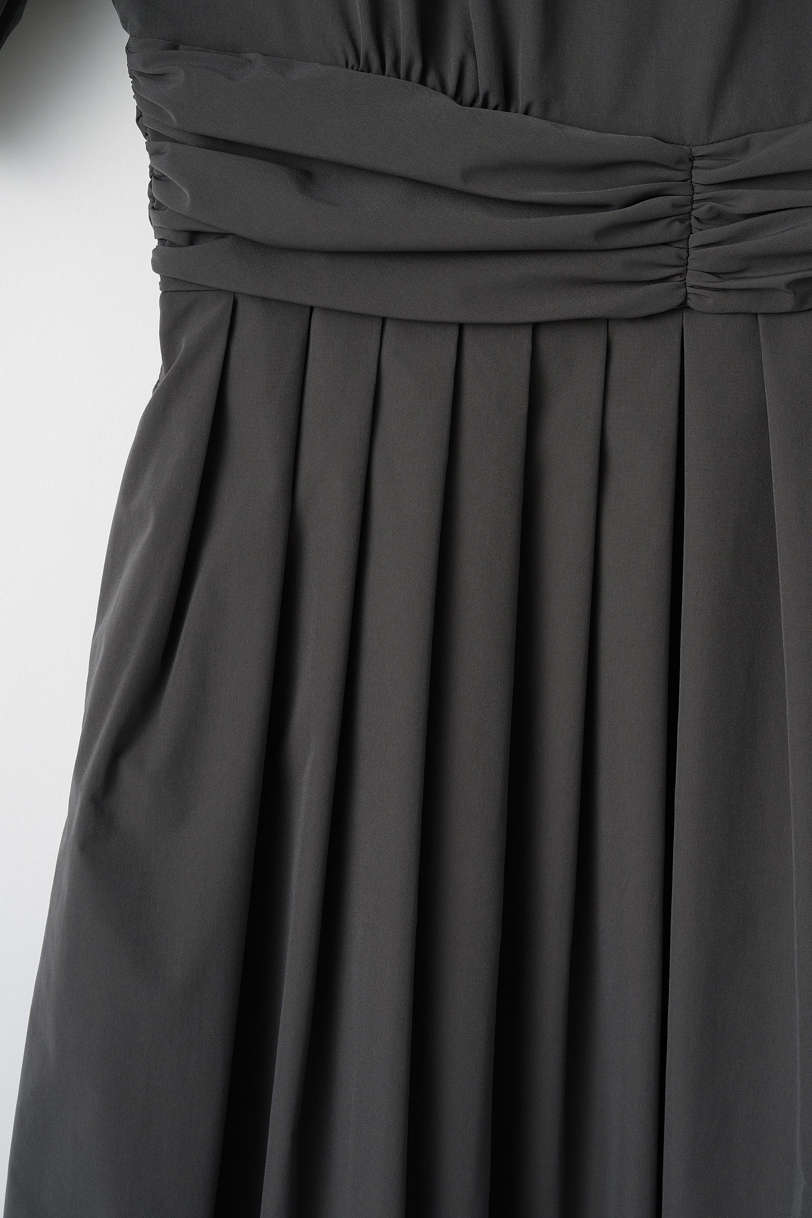 ワンピース shuka AKIRANAKA/アキラナカ】別注 Suvi gusset jersey dress BK/ガセット