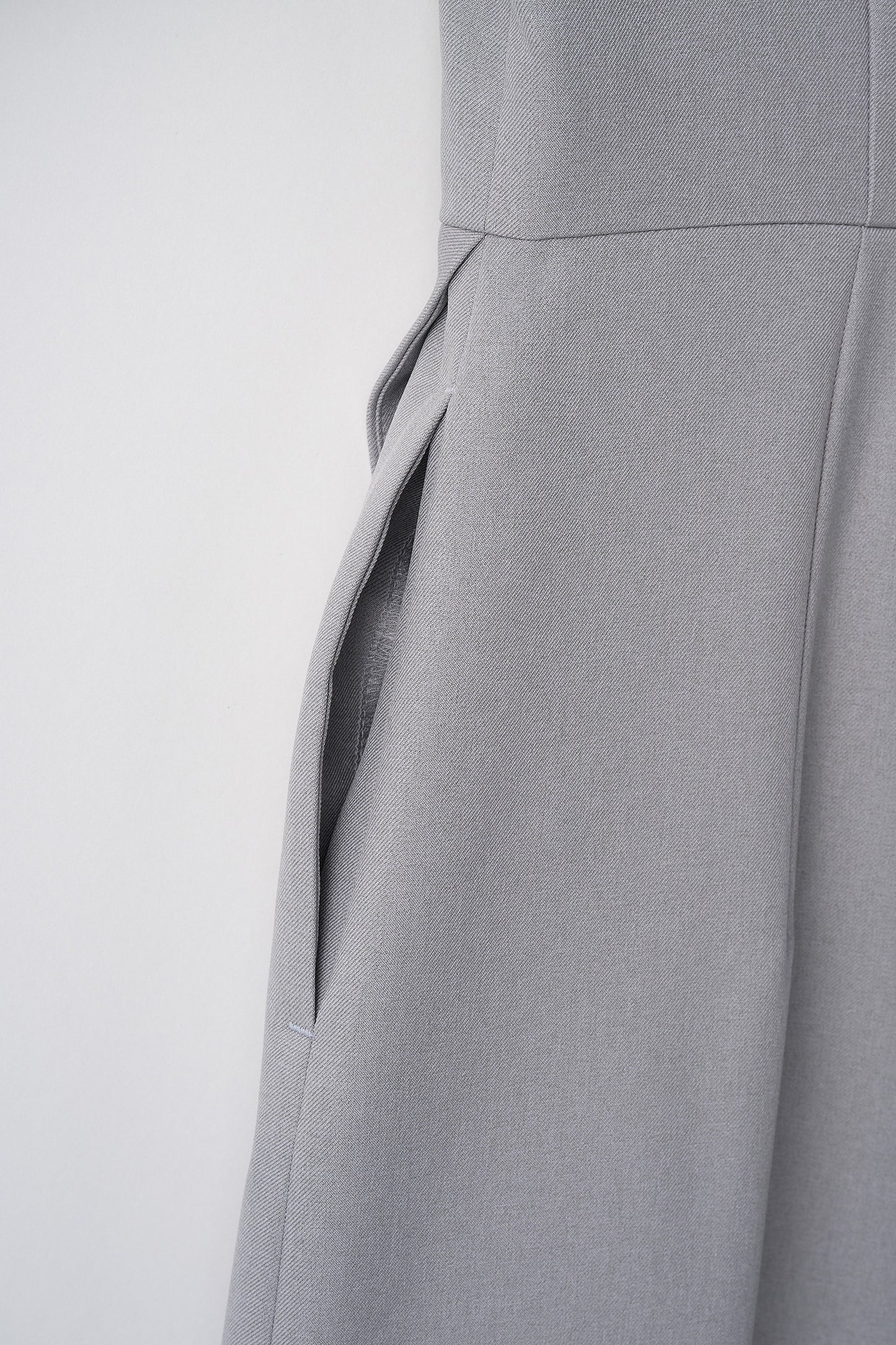 Tulip hem dress (Light gray)