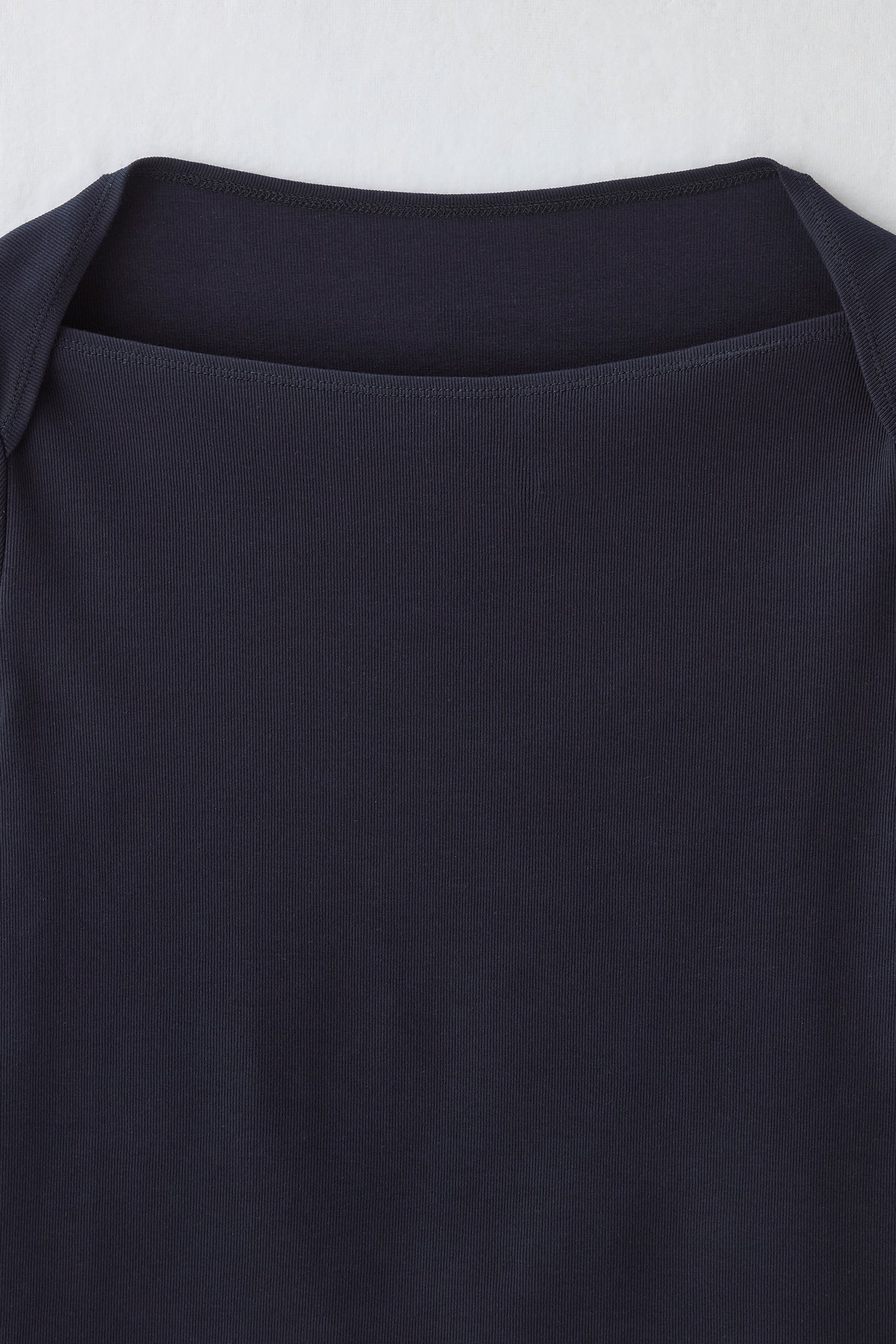 Cream frill tops（Navy）