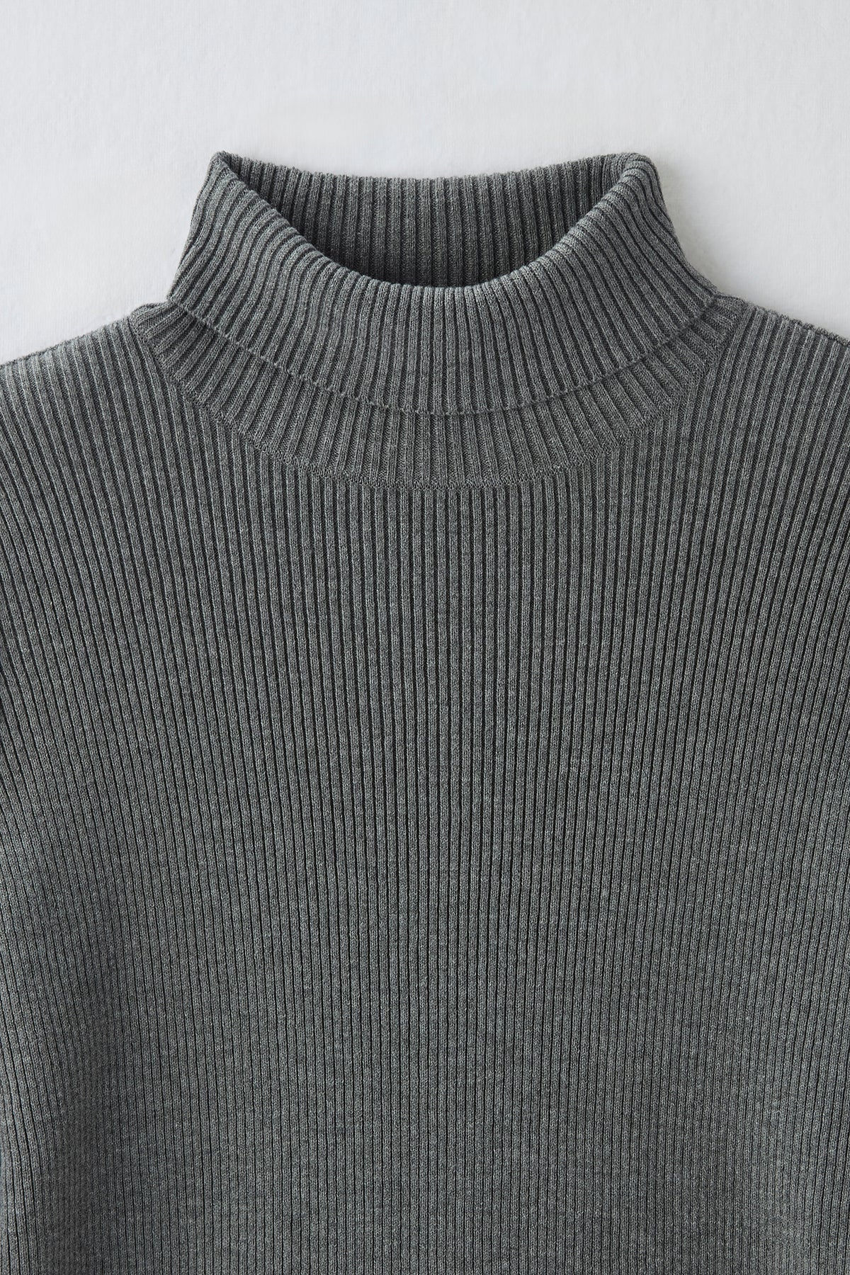 Bell sleeve knit（Gray）