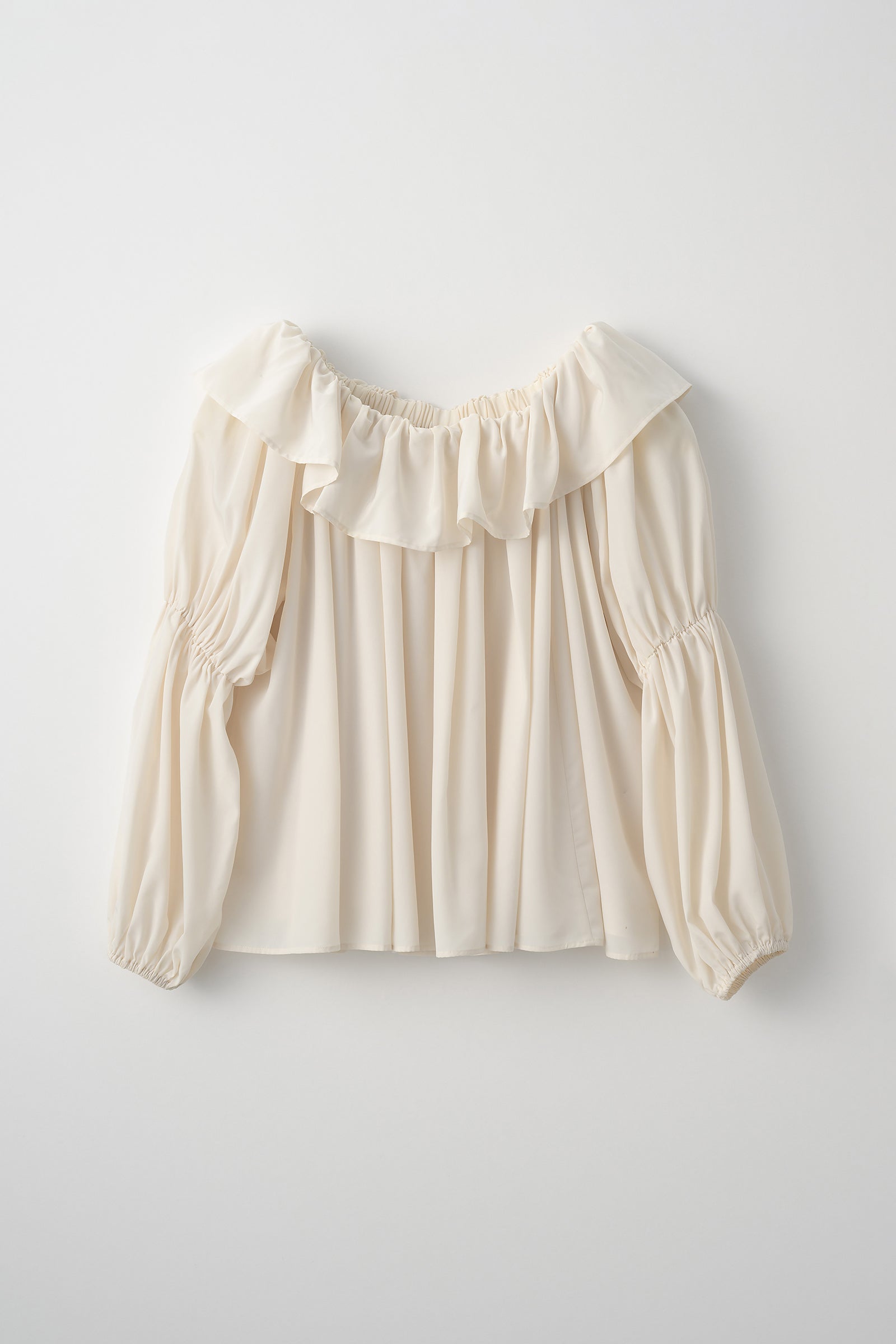 Cascade gather tops（Cream） – Audire