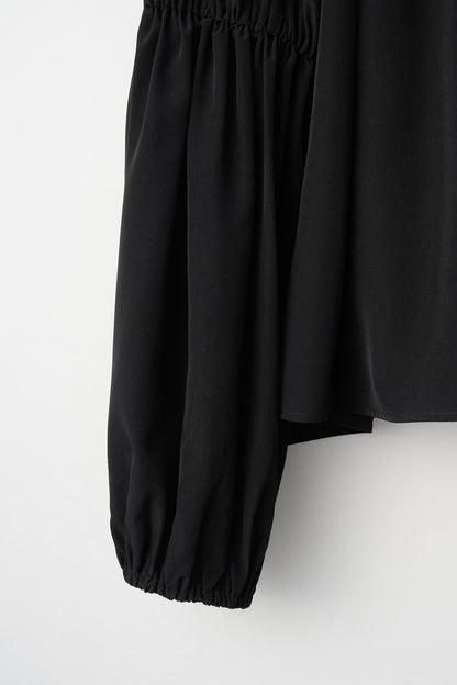 Cascade gather tops（Black）