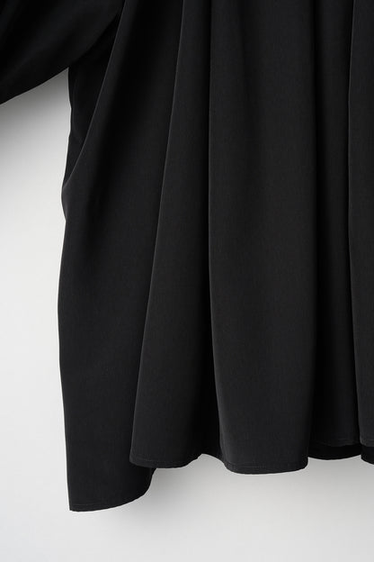 Cascade gather tops（Black）