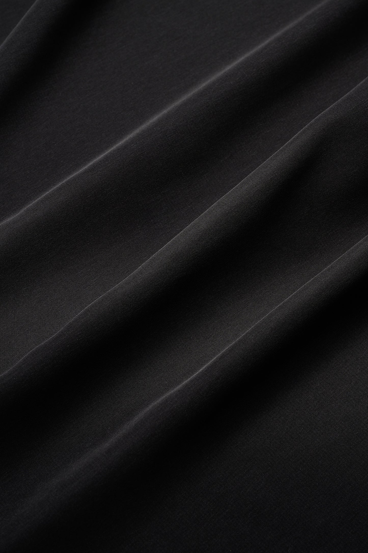 Cascade gather tops（Black）