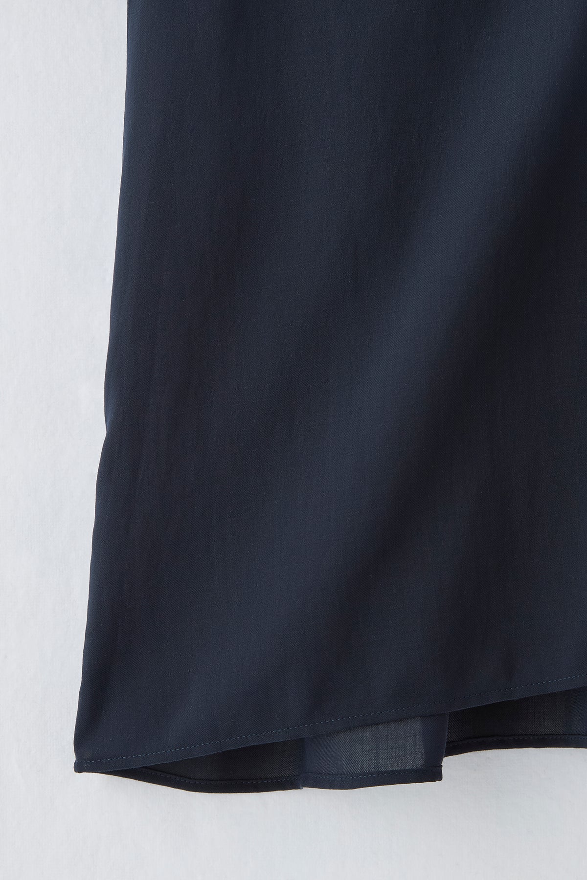 Blossom frill blouse（Navy）