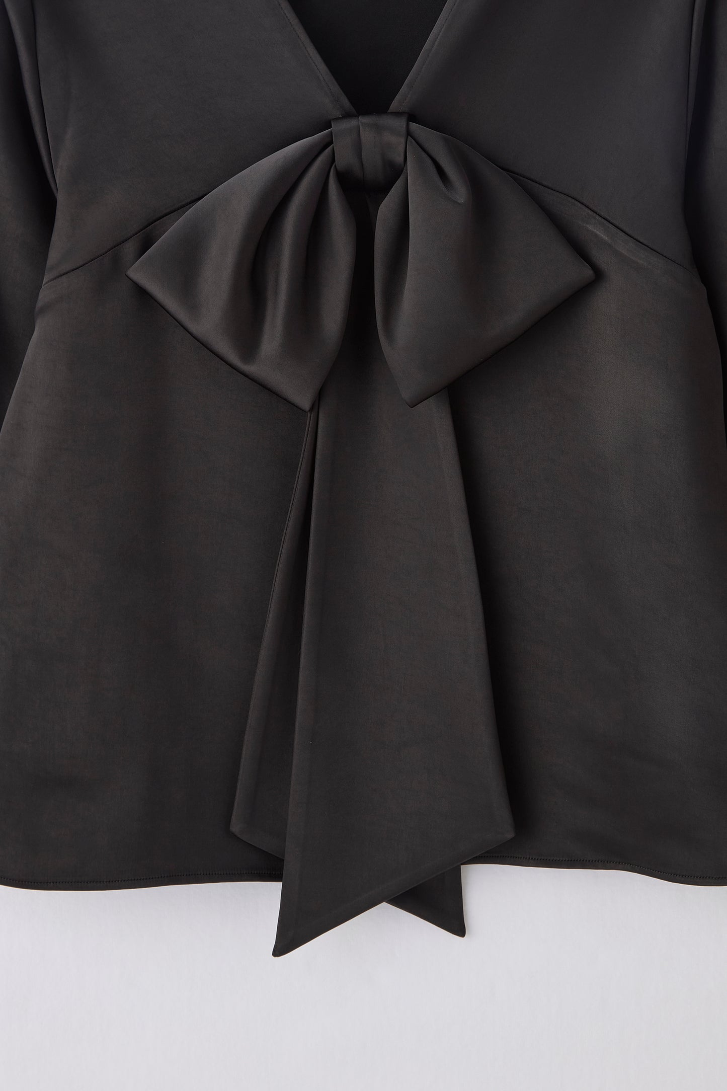 Back ribbon tops（Black）