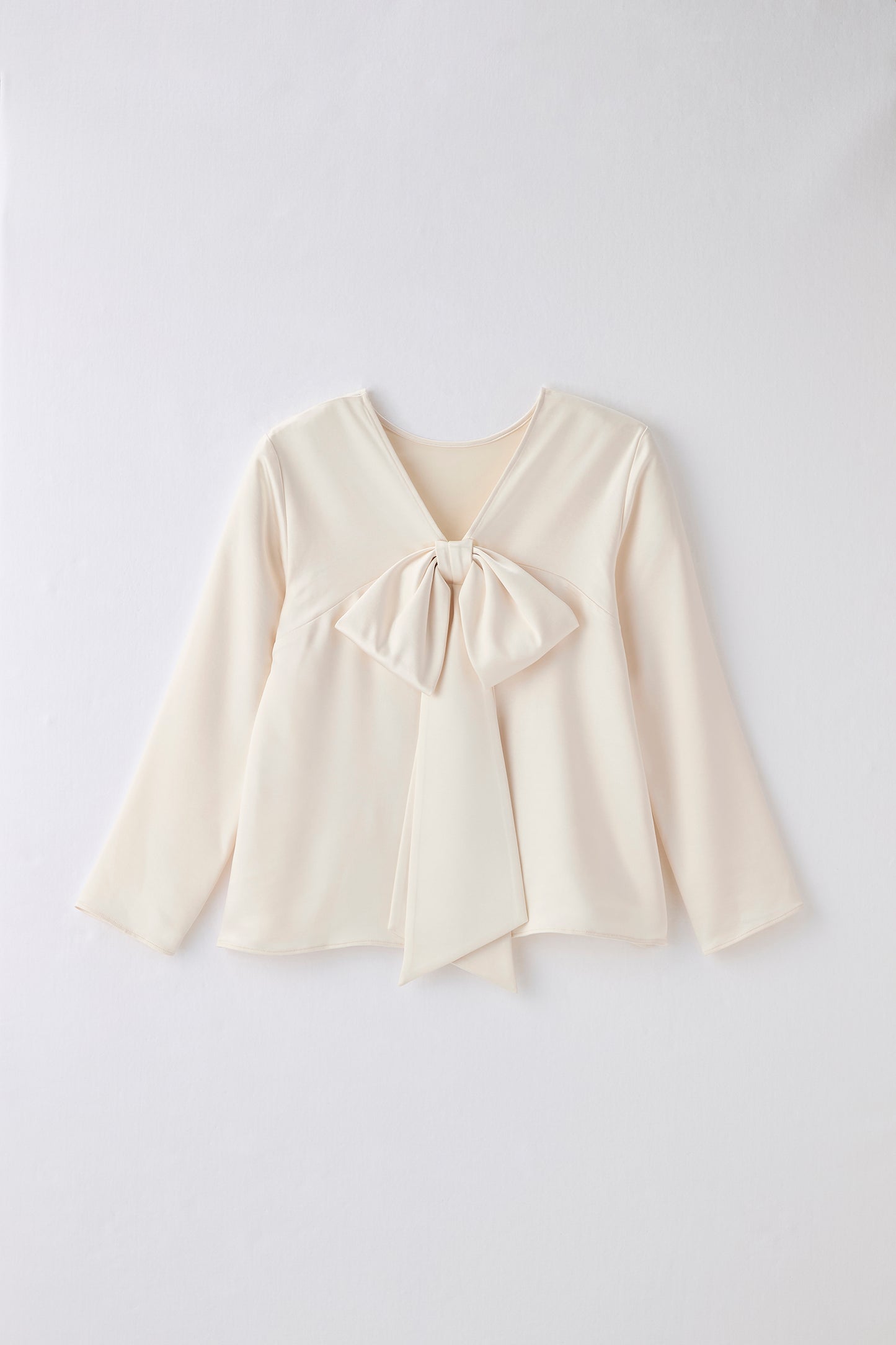 Back ribbon tops（Ivory）