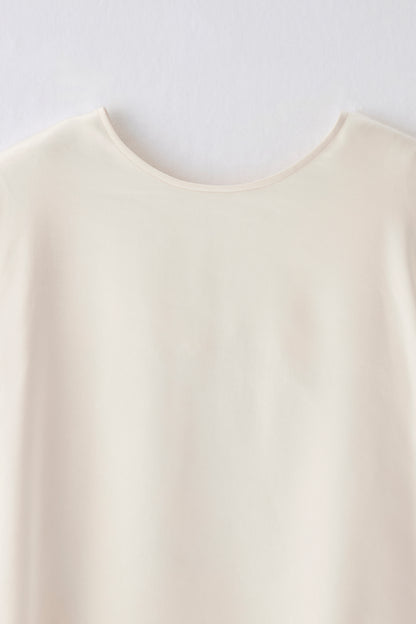 Back ribbon tops（Ivory）