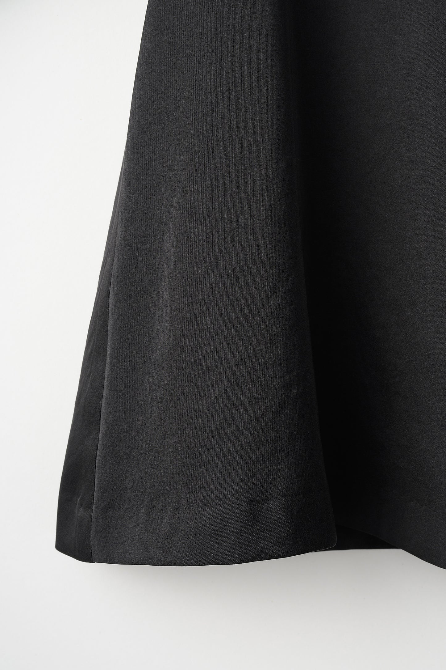 Peony cuffs tops(Black)