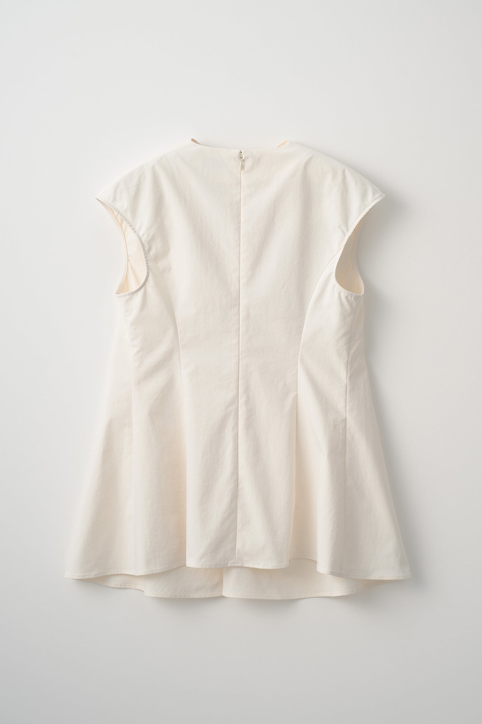 Front twist tops(Ivory) – Audire