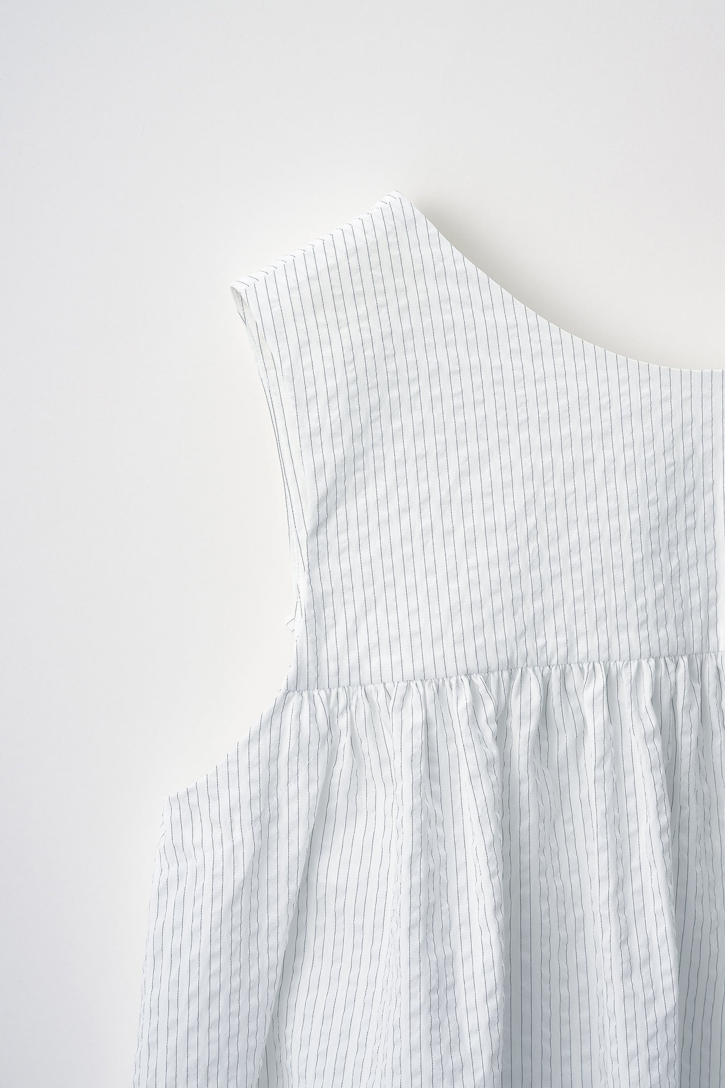 Hashigo ribbon dress(White)
