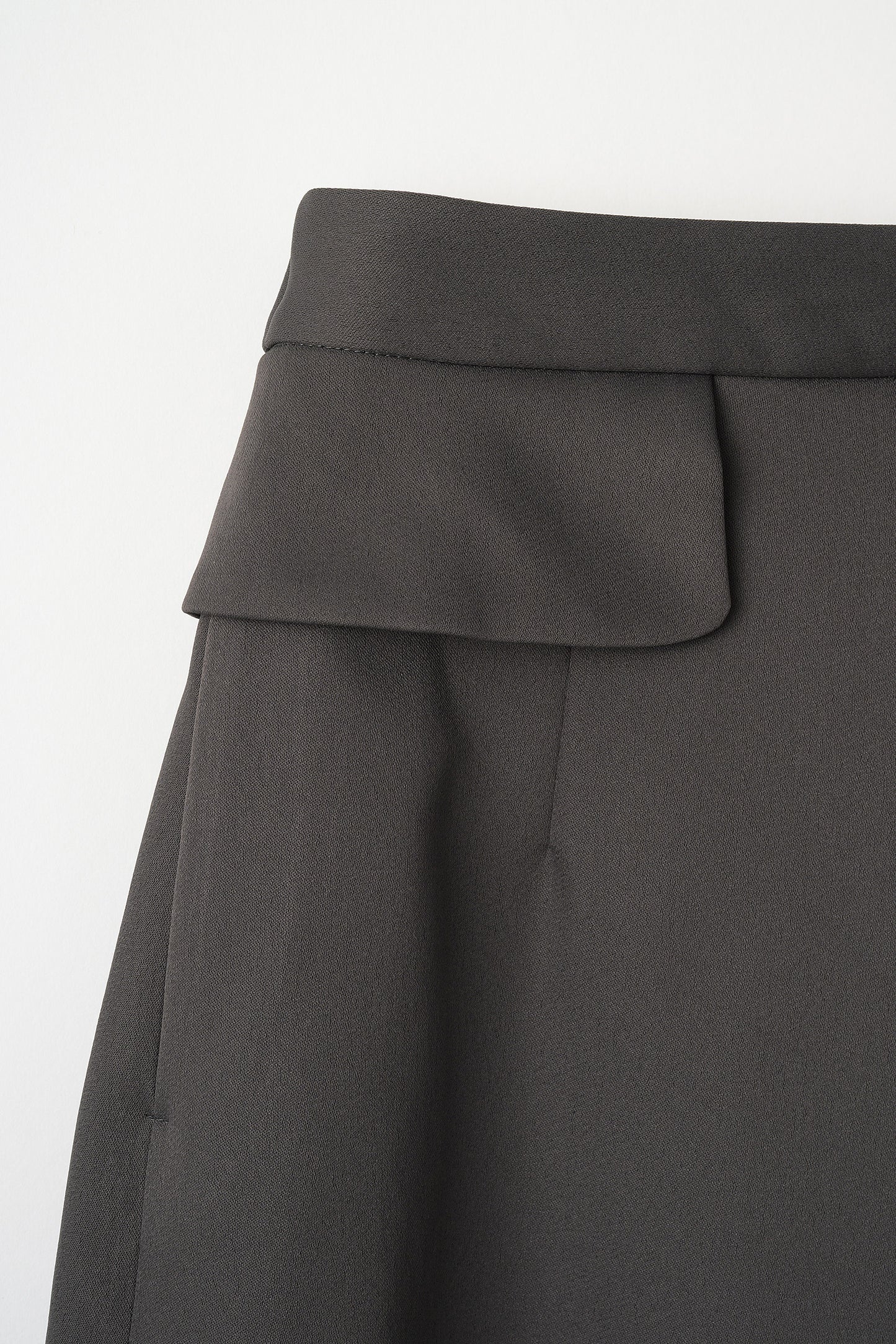 Frame trad skirt(Charcoal)