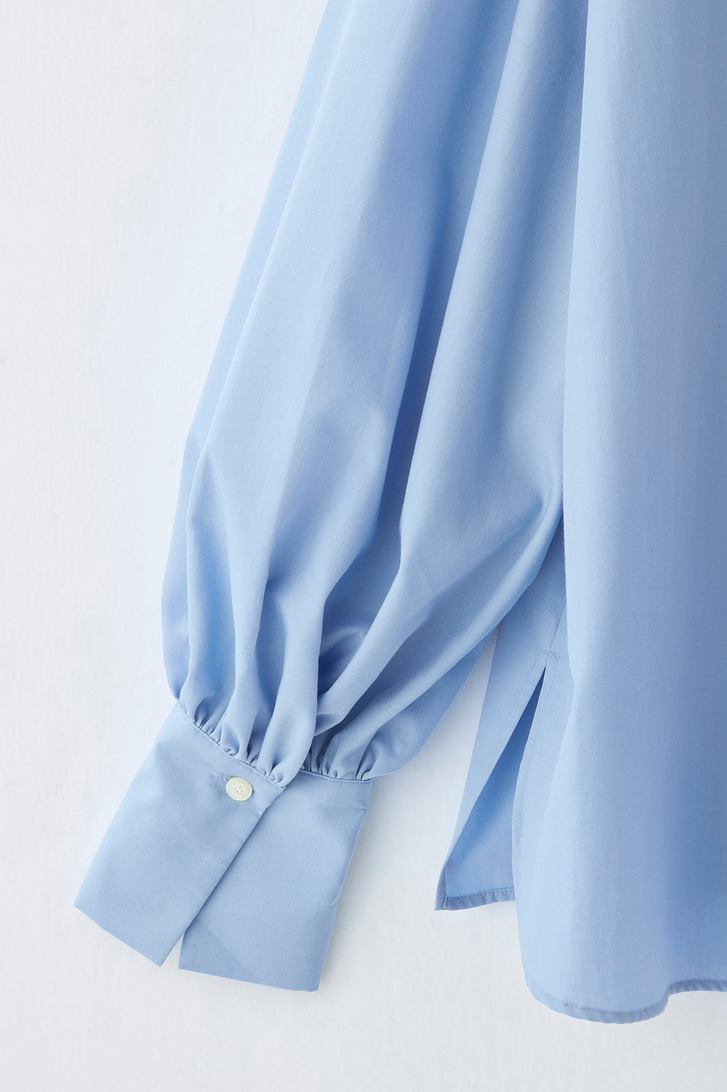 Audire bowtie volume blouse（Blue）