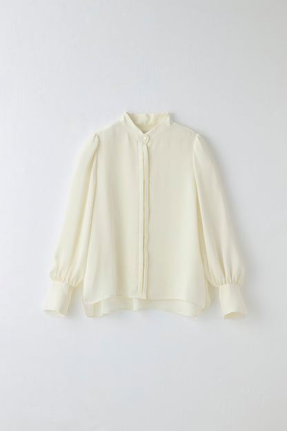 Audire bowtie volume Satin blouse（White）