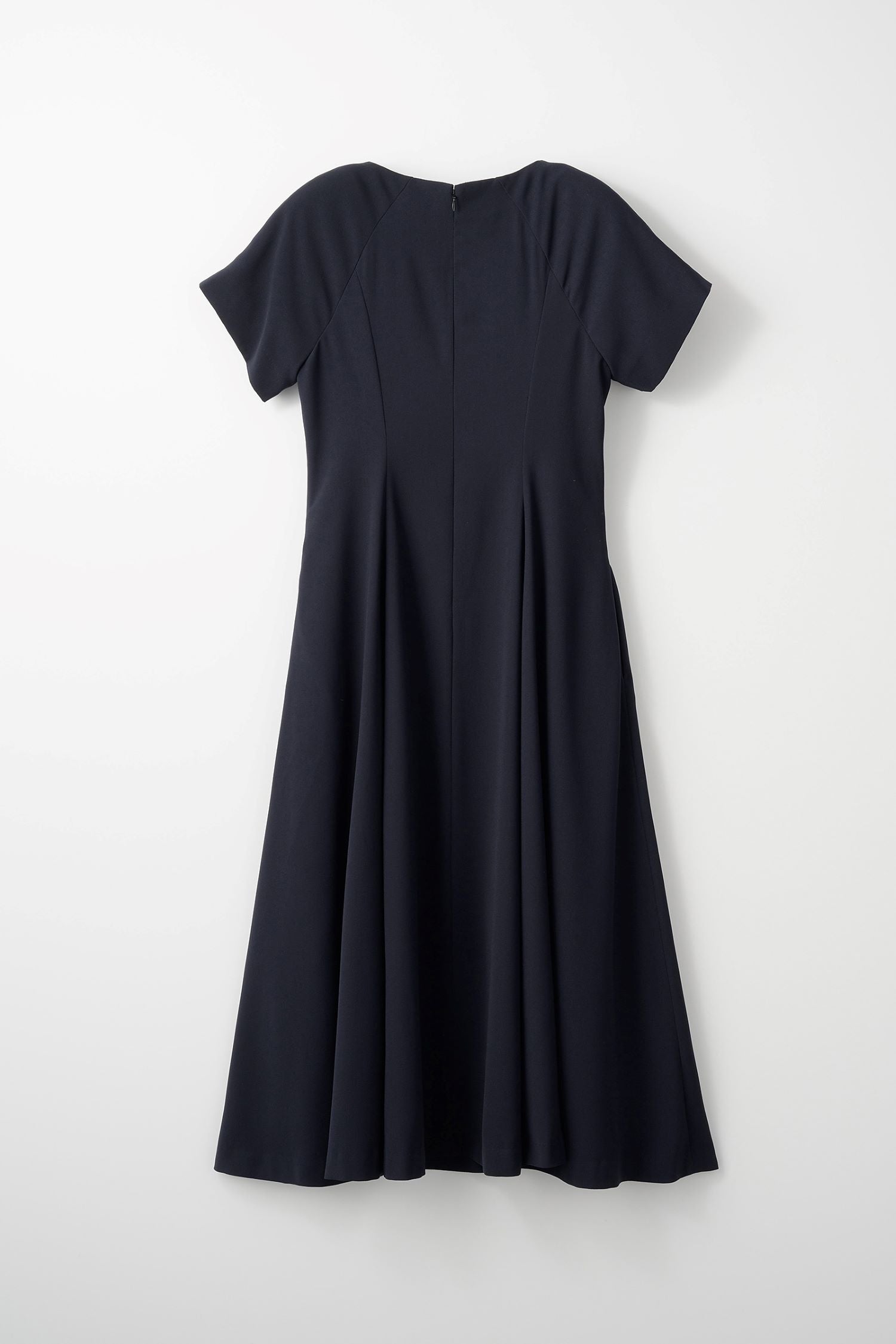 新品未使用タグ付きaudire Mulch volume flare dress - beaconparenting.ie