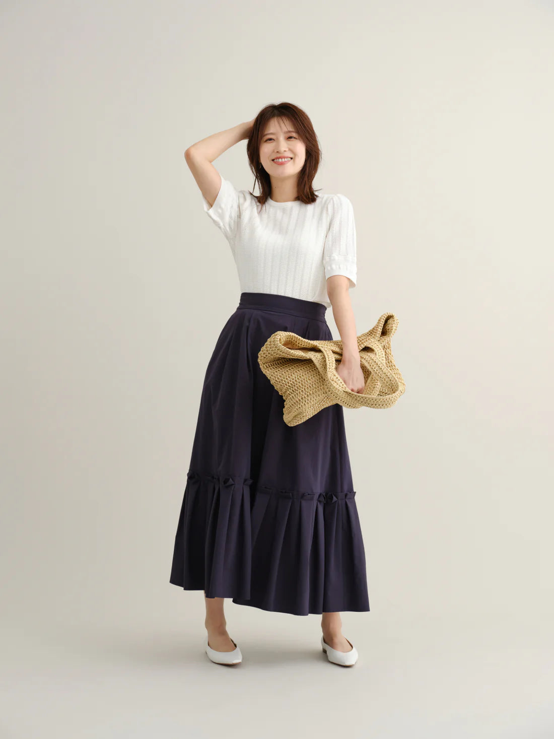 Jane half-sleeve knit tops (White)