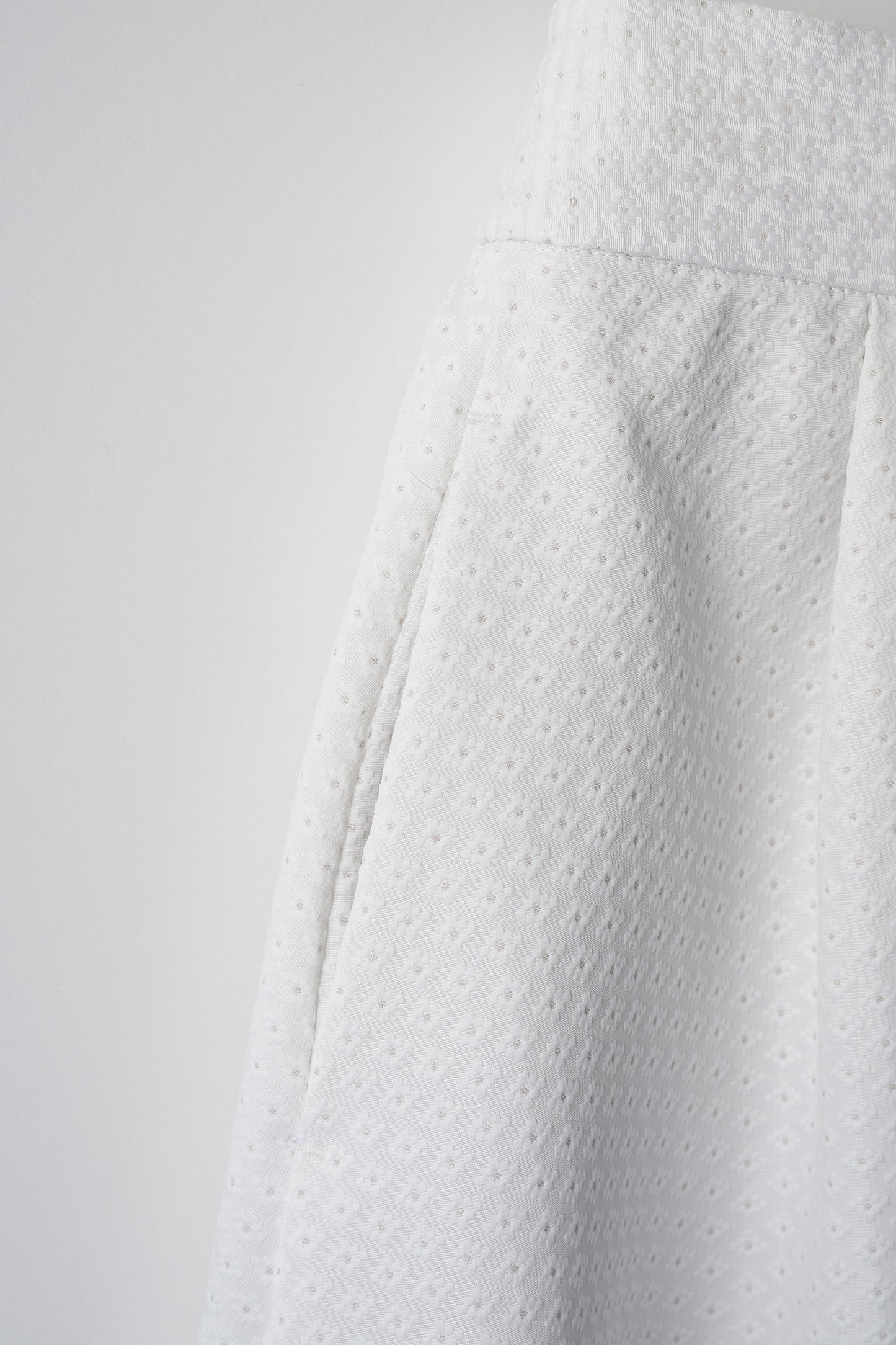 Blooming jacquard skirt (White/dot)