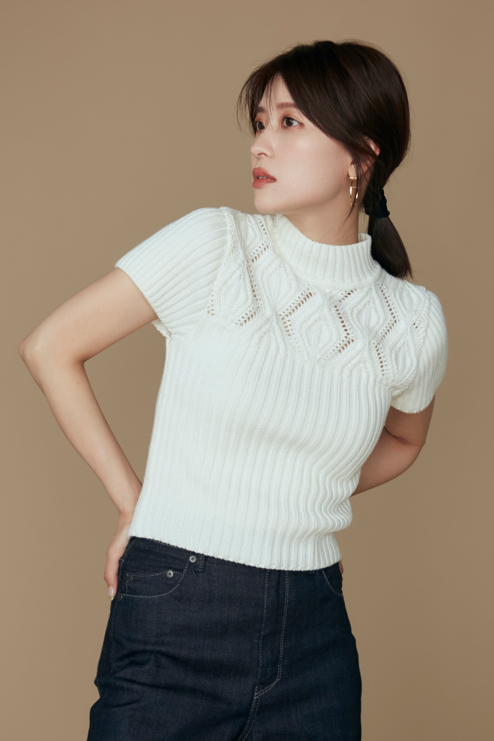 files/Diamond_cut_knit_tops_IVORY_ac63f929-c3f0-4779-87ec-1359e513bbb8.jpg